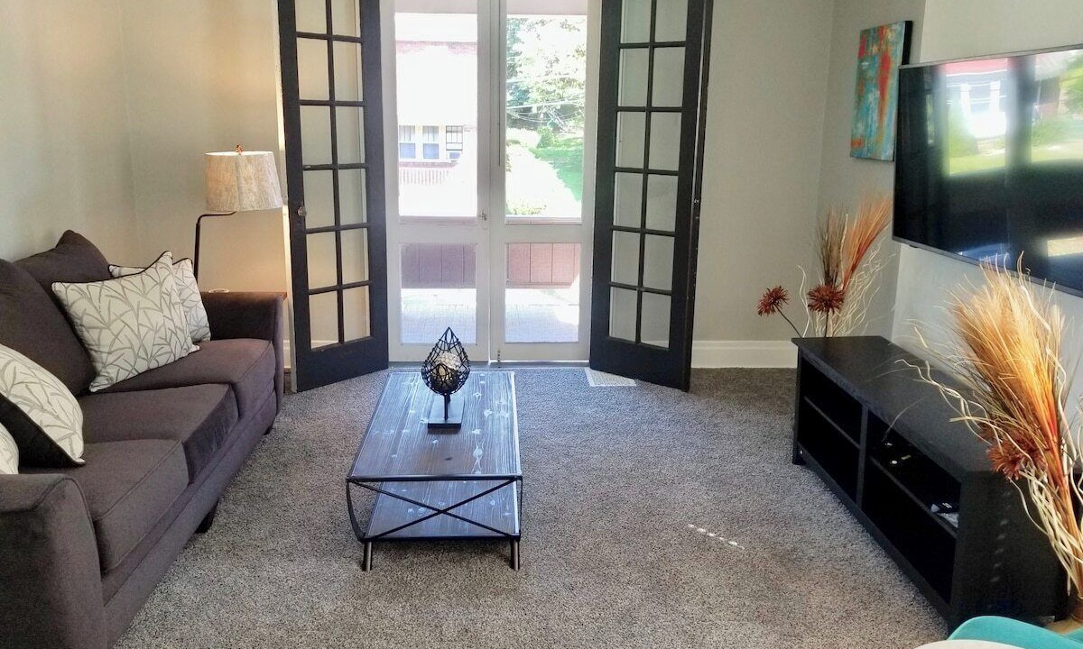 Photo of Patio Balcony in Brighton Heights