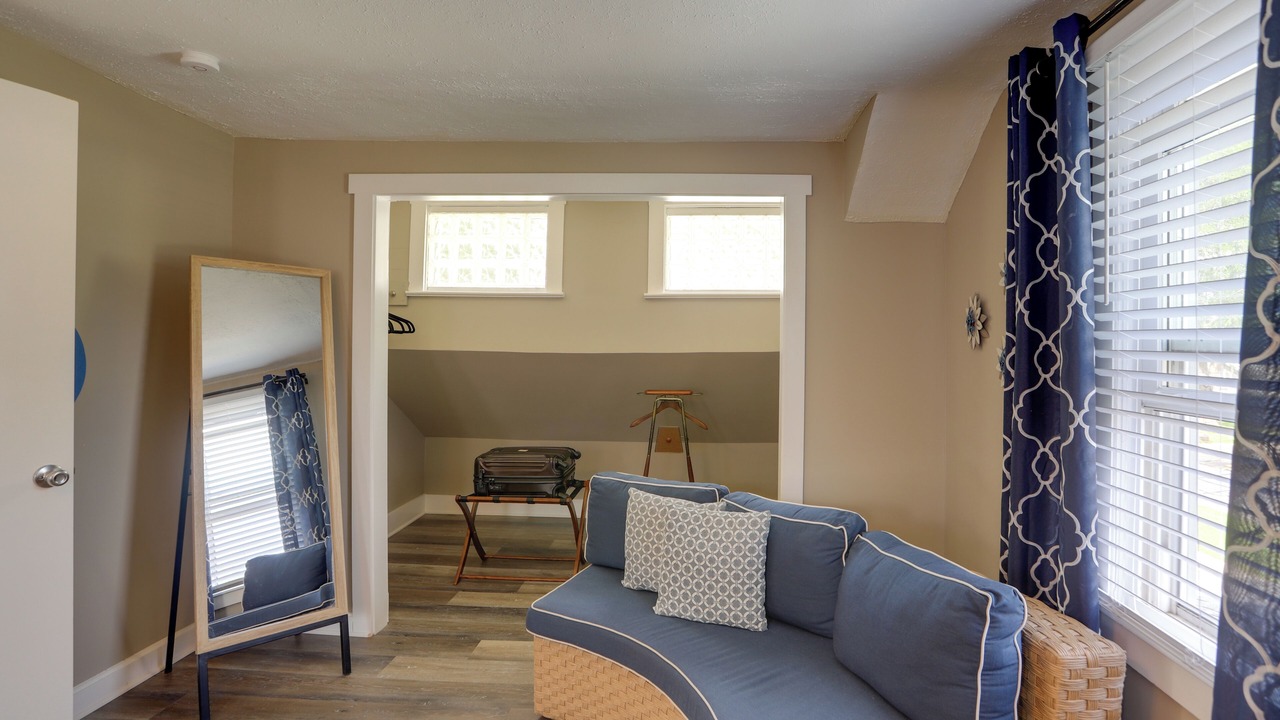 Photo of Livingroom in Willoughby