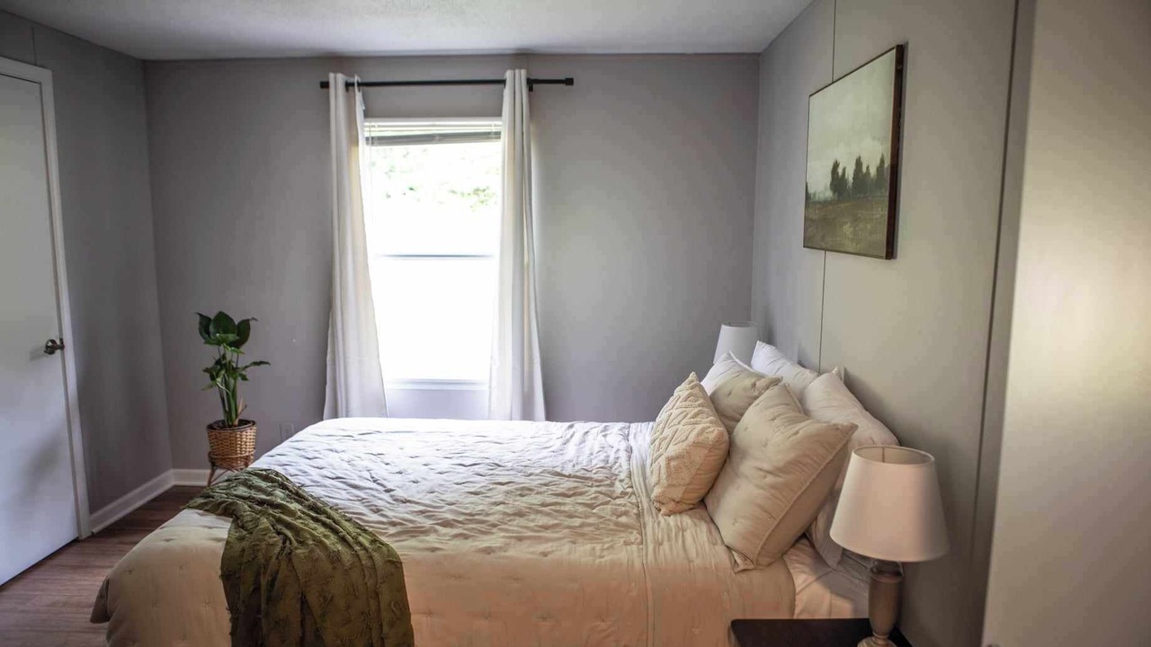 Photo of Bedroom in Amanda