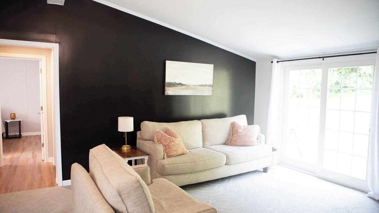Photo of Livingroom in Amanda