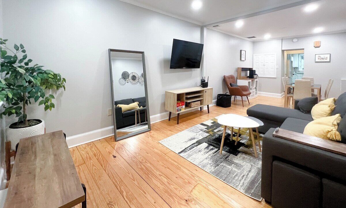 Photo of Livingroom in Fells Point