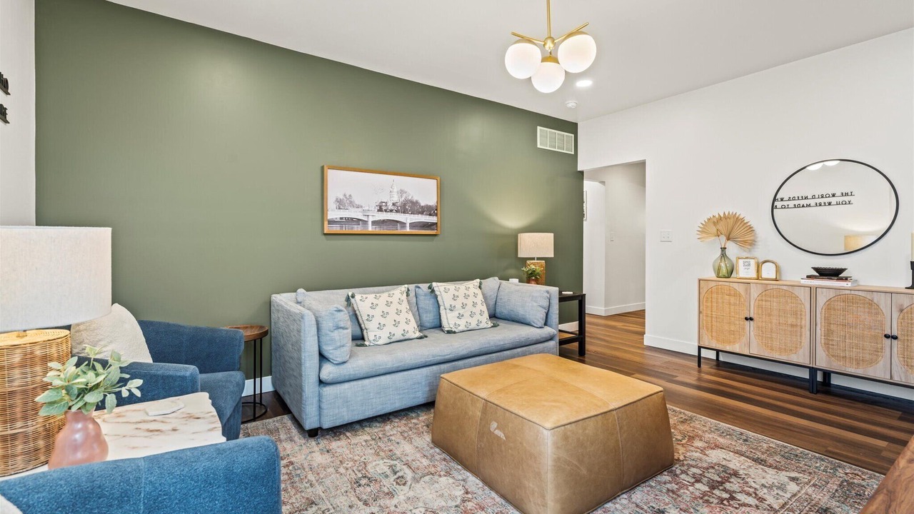 Photo of Livingroom in Troy