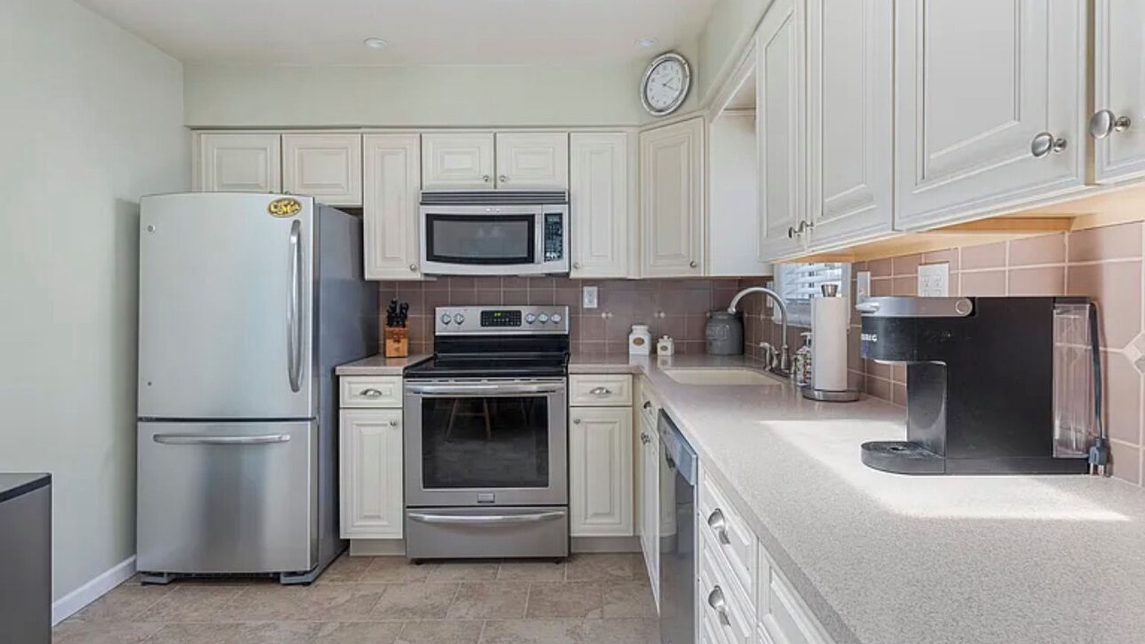 Photo of Kitchen in Town Bank