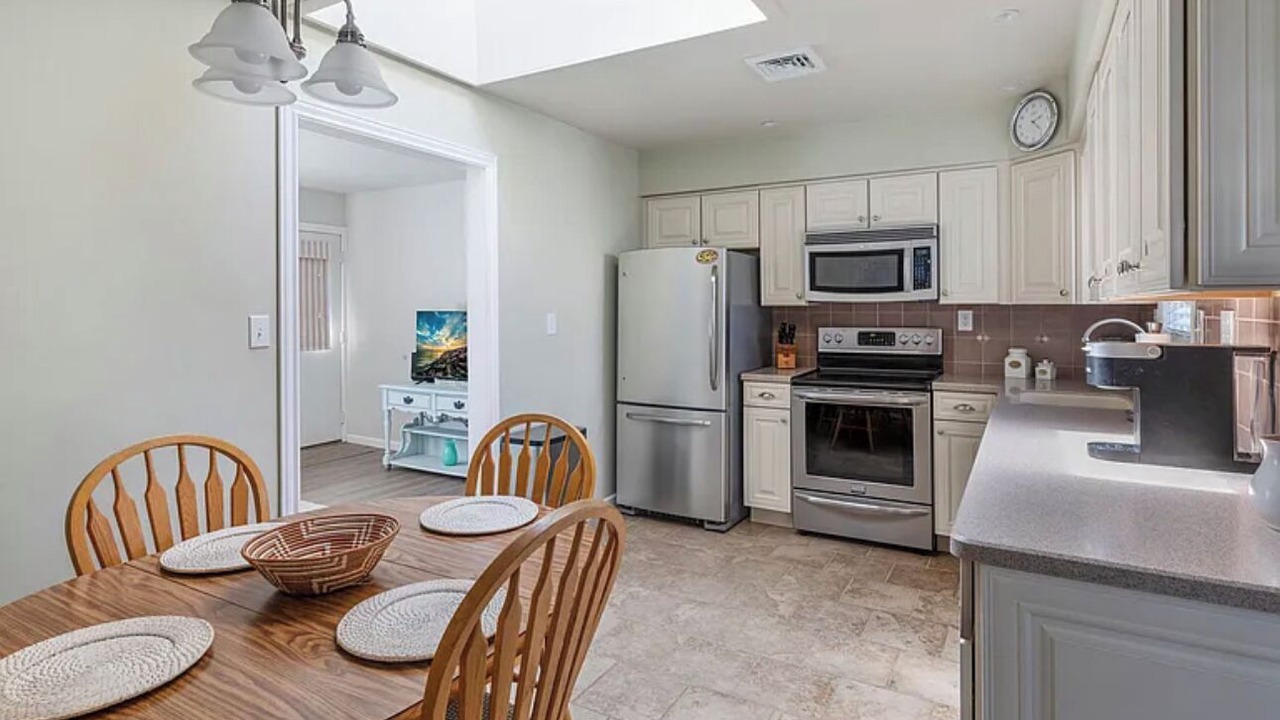 Photo of Kitchen in Town Bank