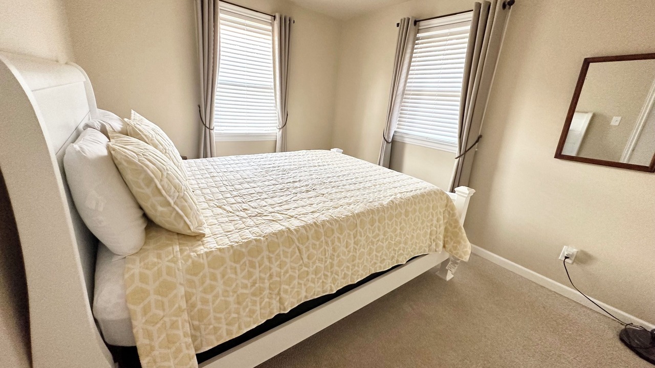 Photo of Bedroom in Town Bank