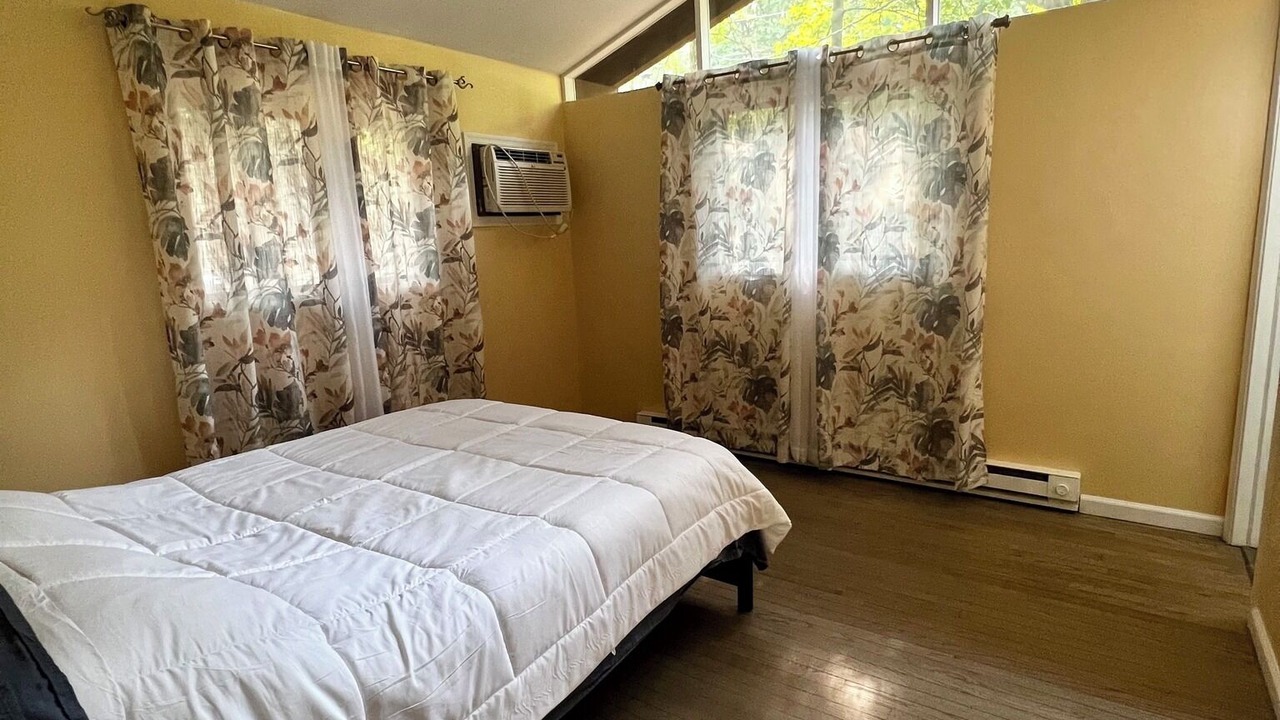 Photo of Bedroom in Hawley