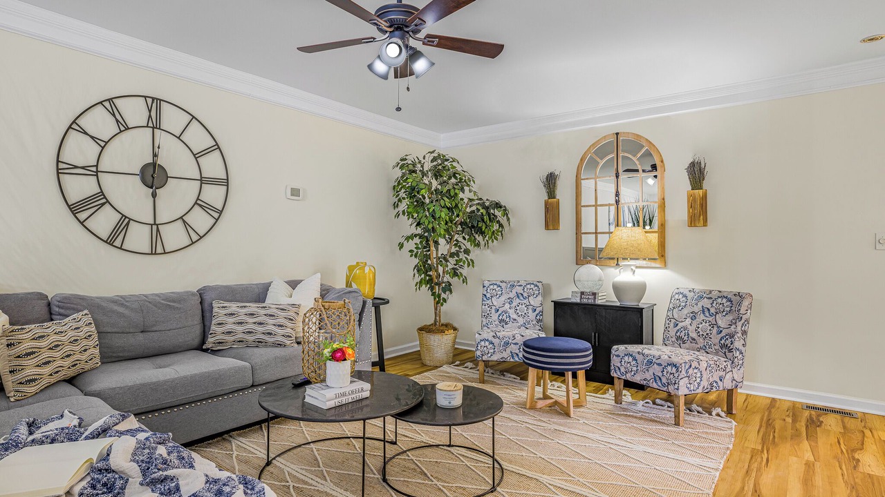 Photo of Livingroom in Newark