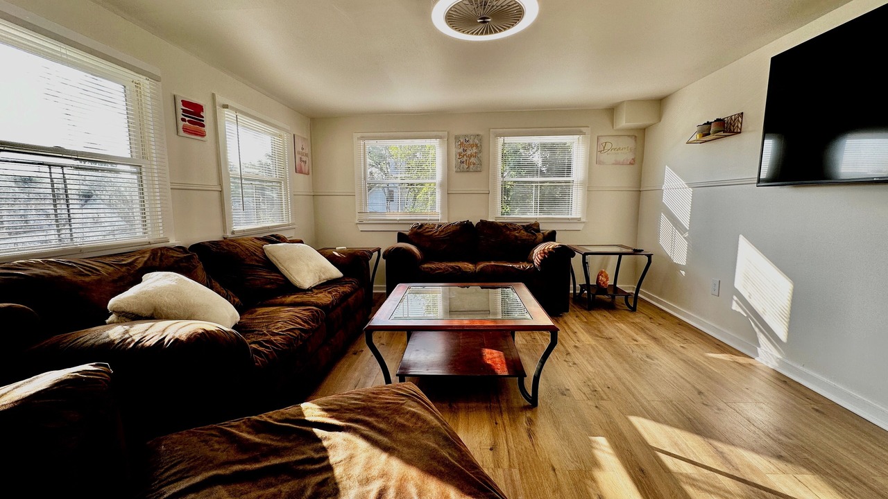 Photo of Livingroom in Port Jervis