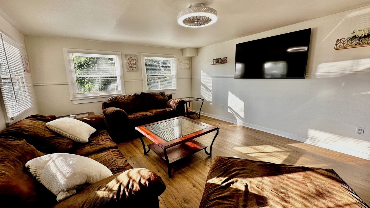 Photo of Livingroom in Port Jervis