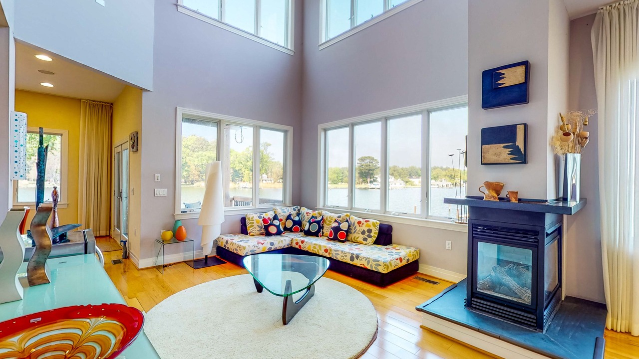 Photo of Livingroom in Unionville