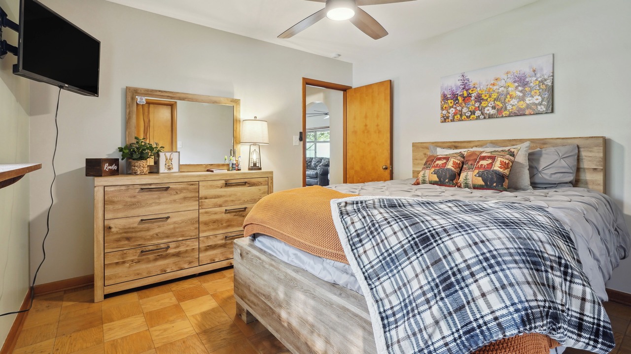 Photo of Bedroom in Utica