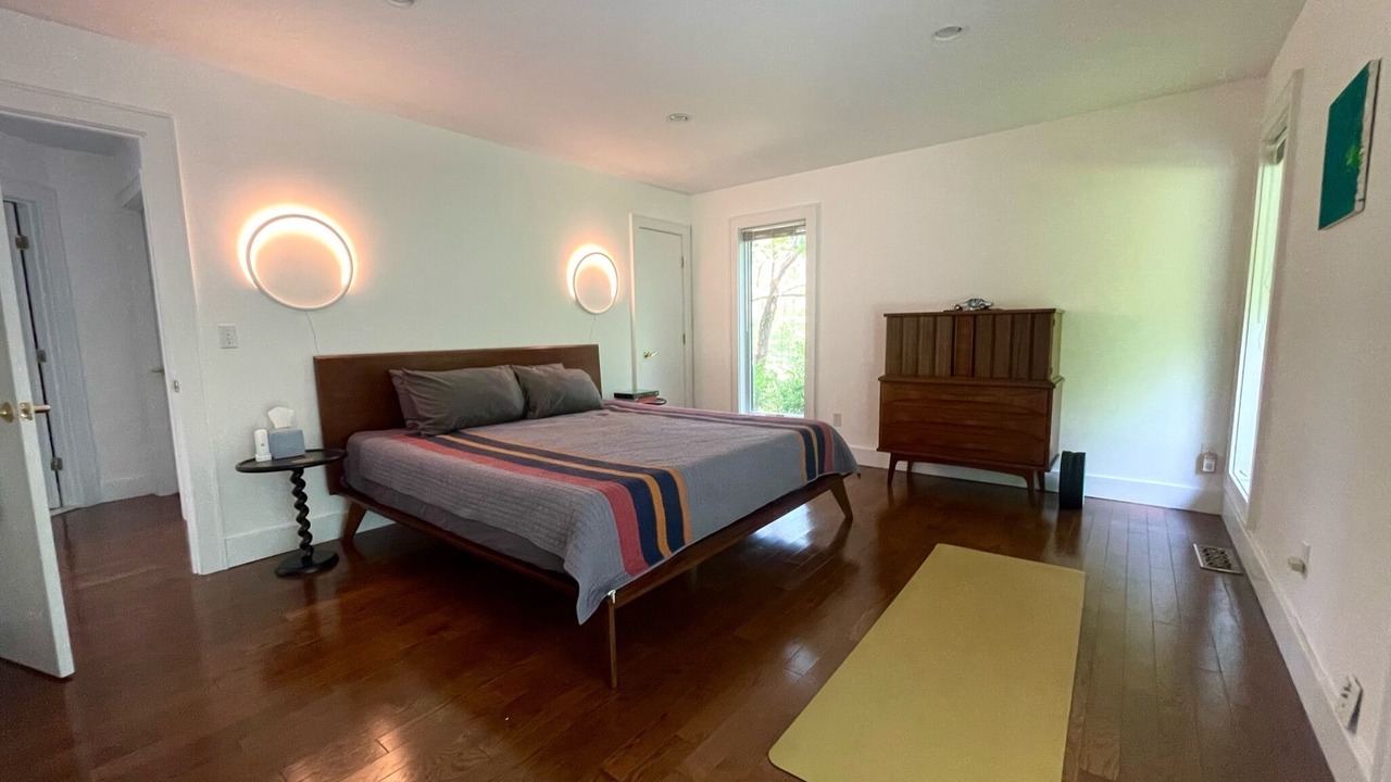 Photo of Bedroom in Rhinebeck
