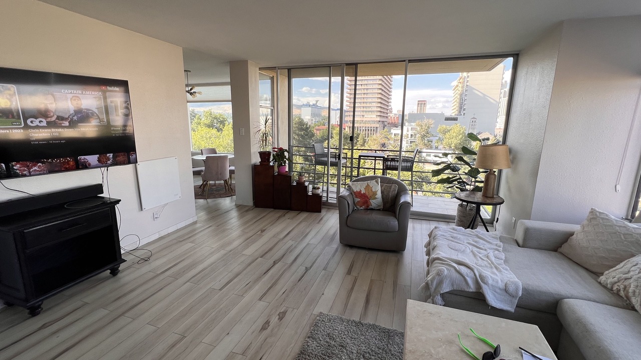 Photo of Livingroom in Downtown Reno