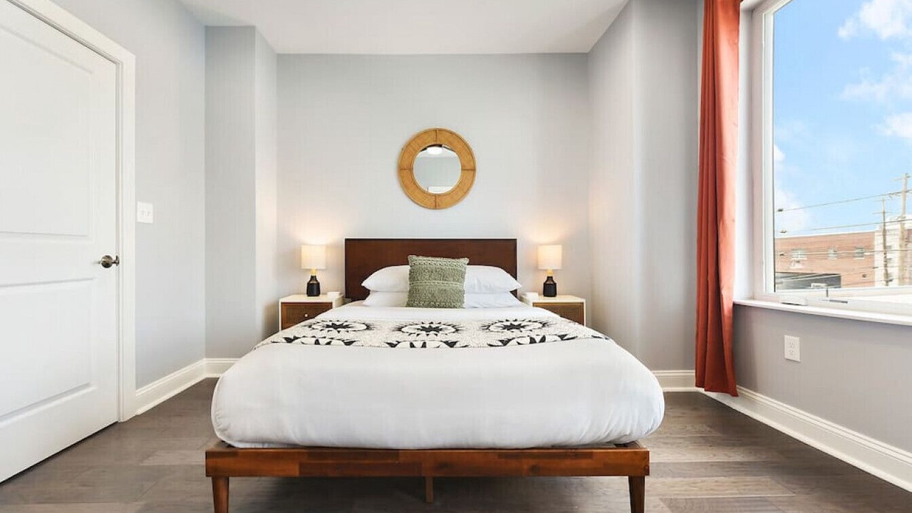 Photo of Bedroom in Lower Lawrenceville