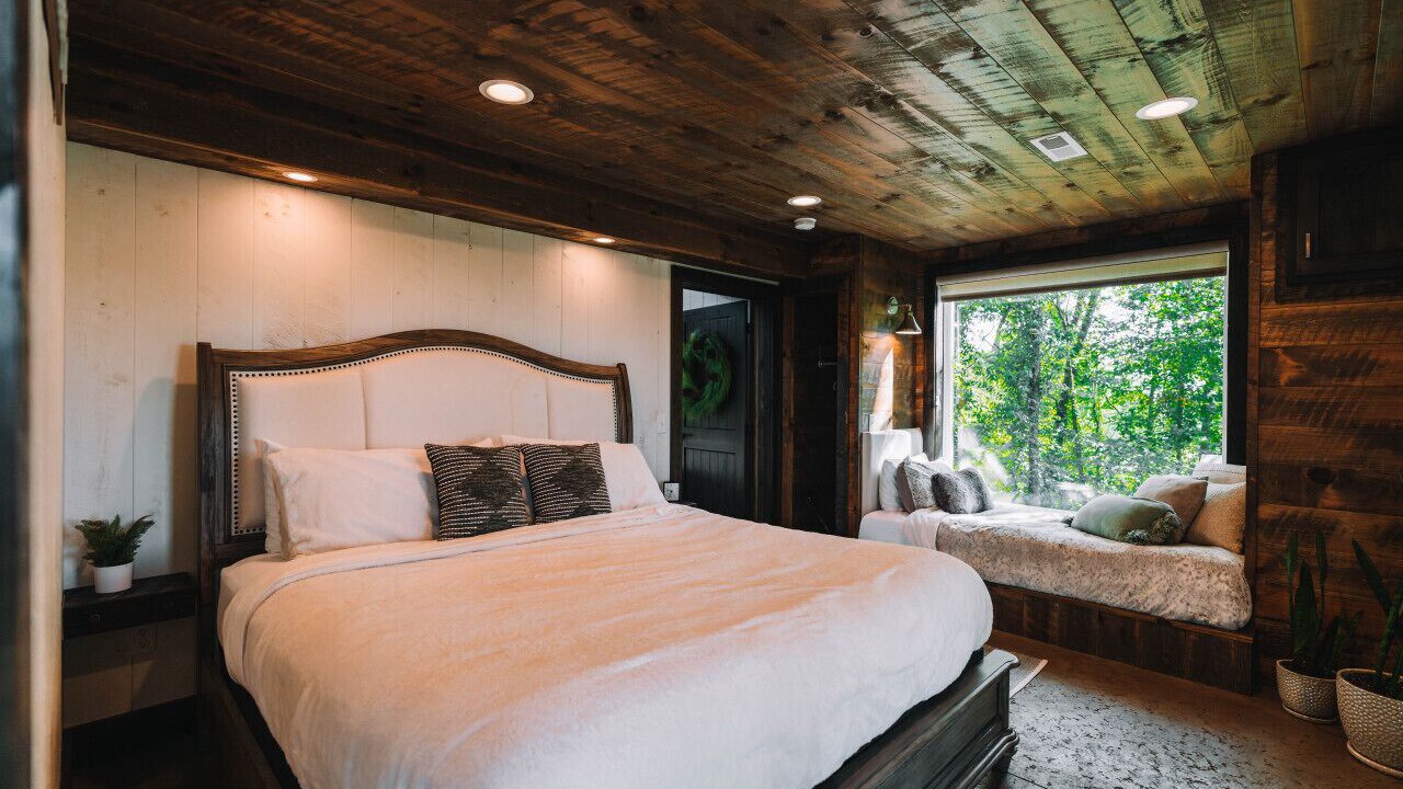Photo of Bedroom in Sugarcreek