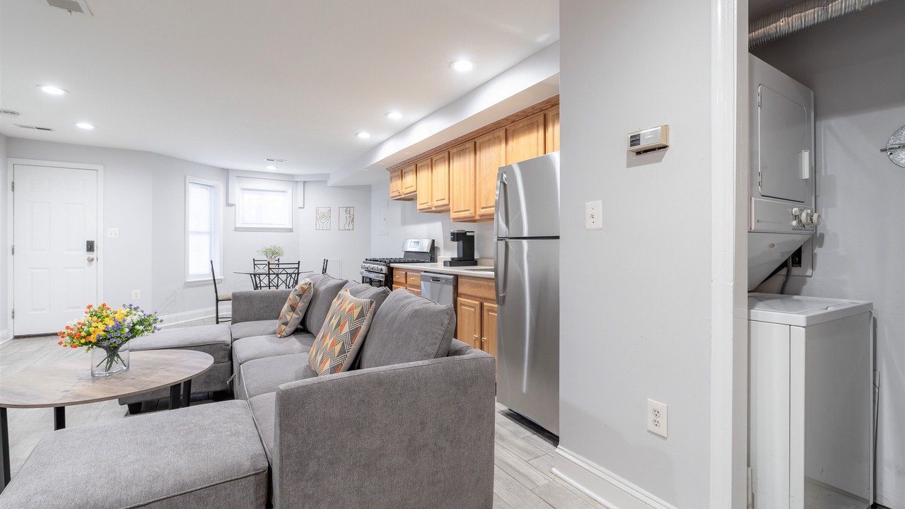 Photo of Livingroom in Bloomingdale