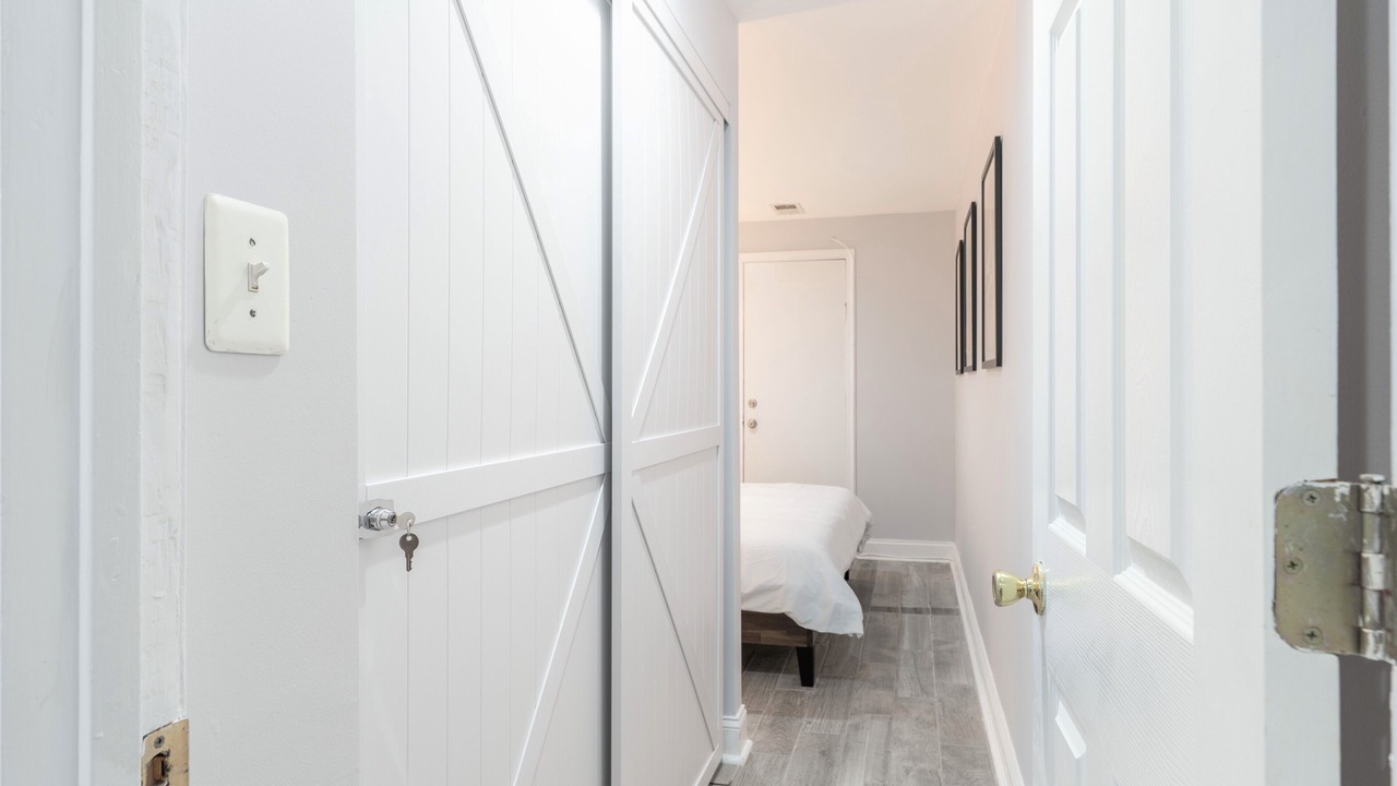 Photo of Bedroom in Bloomingdale