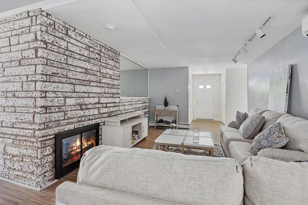 Photo of Livingroom in Thorofare