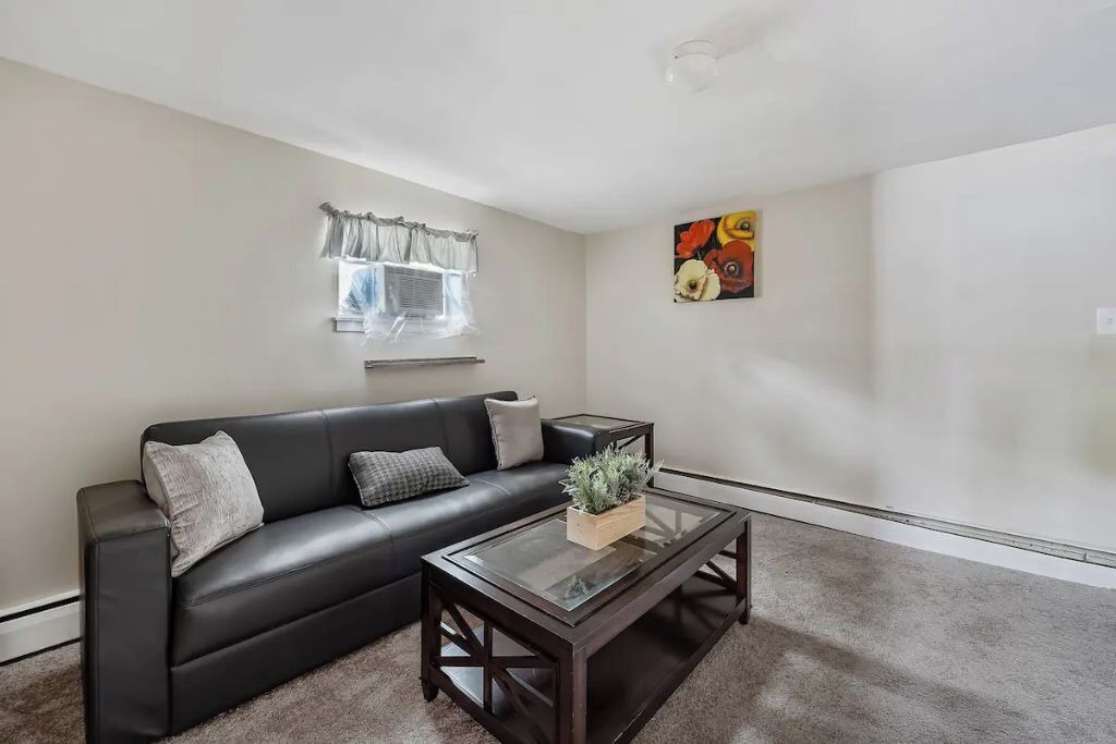 Photo of Livingroom in Thorofare
