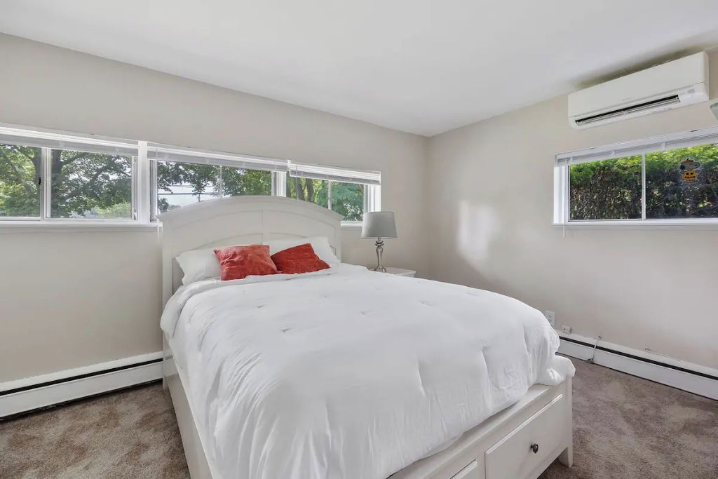 Photo of Bedroom in Thorofare