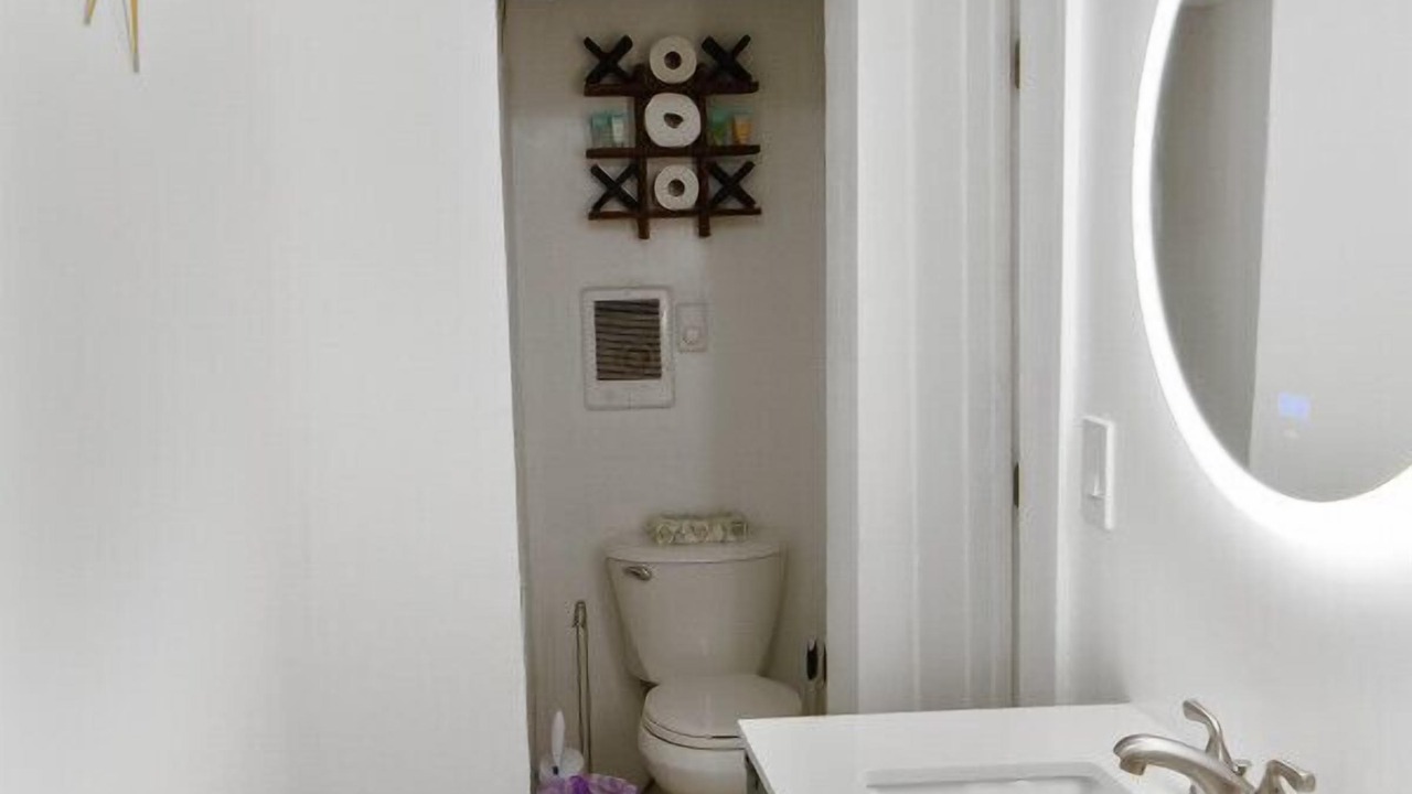 Photo of Bathroom in Little Italy