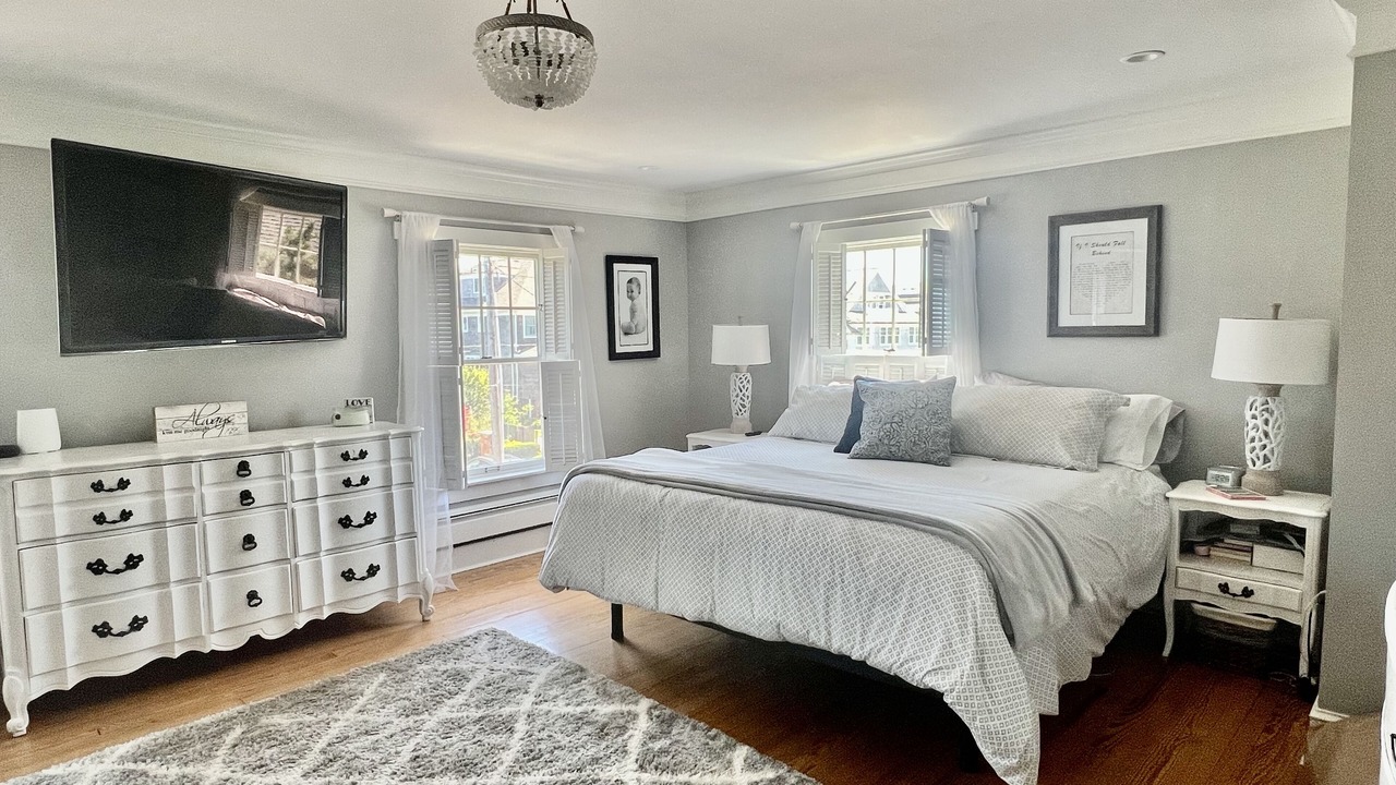 Photo of Bedroom in Avon