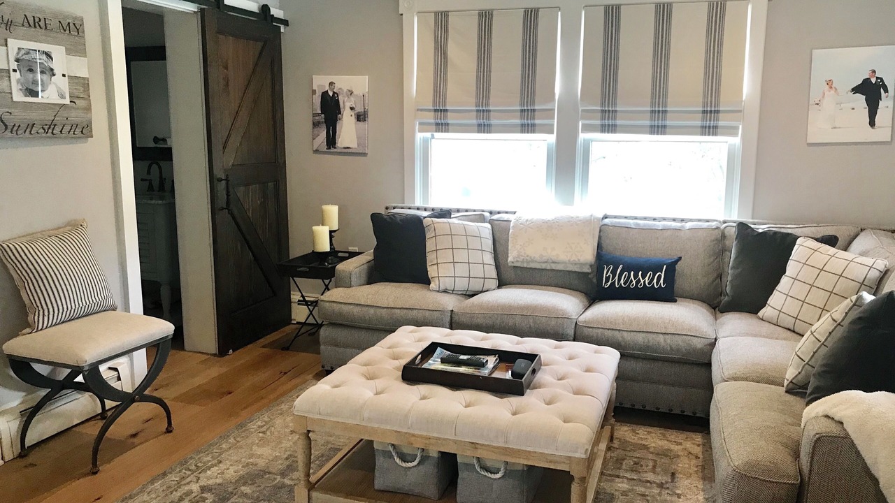 Photo of Livingroom in Avon