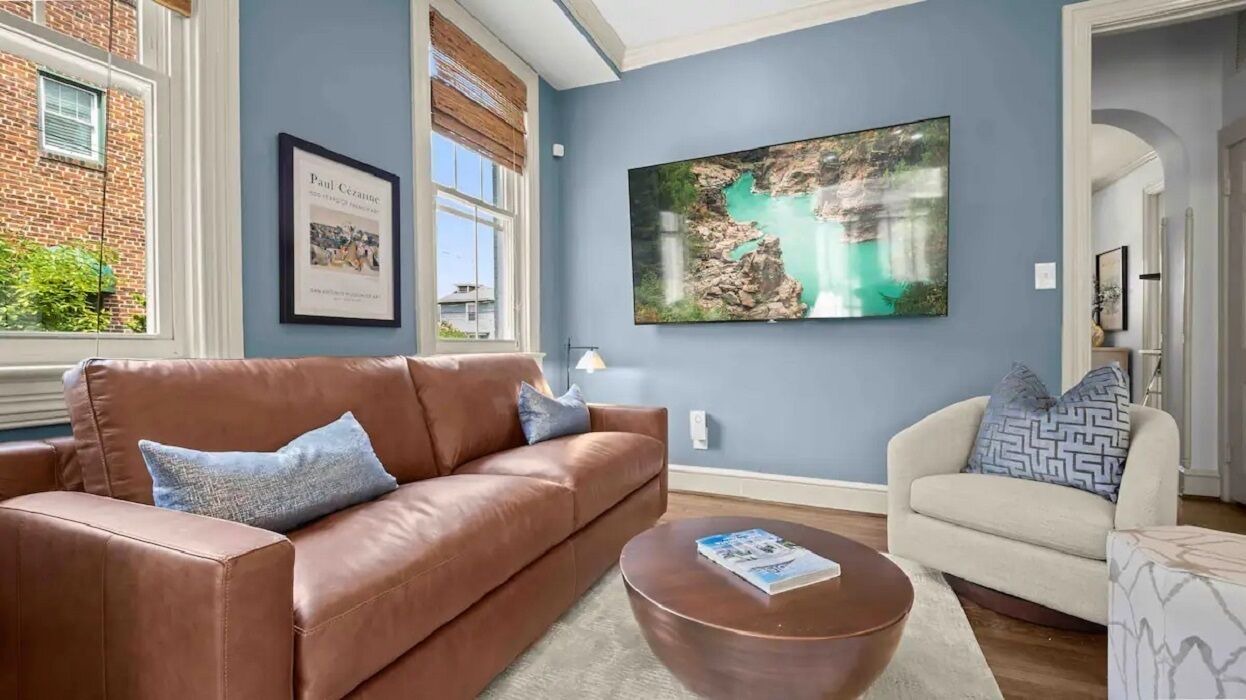 Photo of Bedroom in Del Ray