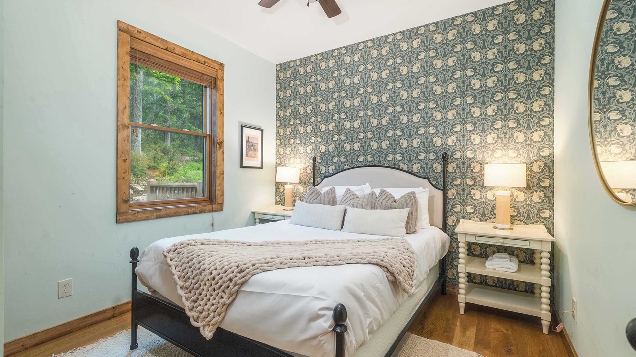 Photo of Bedroom in McGaheysville
