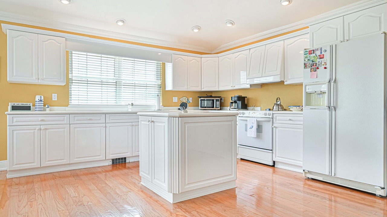 Photo of Kitchen in A-Zone