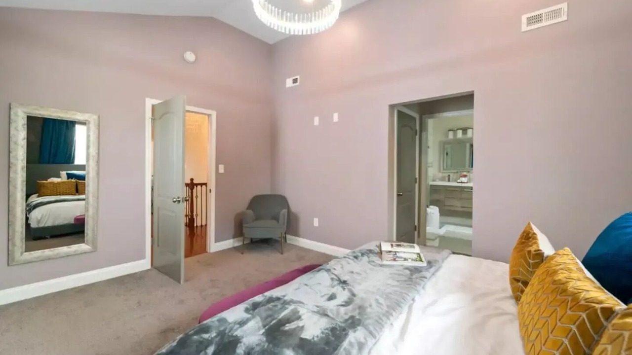 Photo of Bedroom in Woodmere
