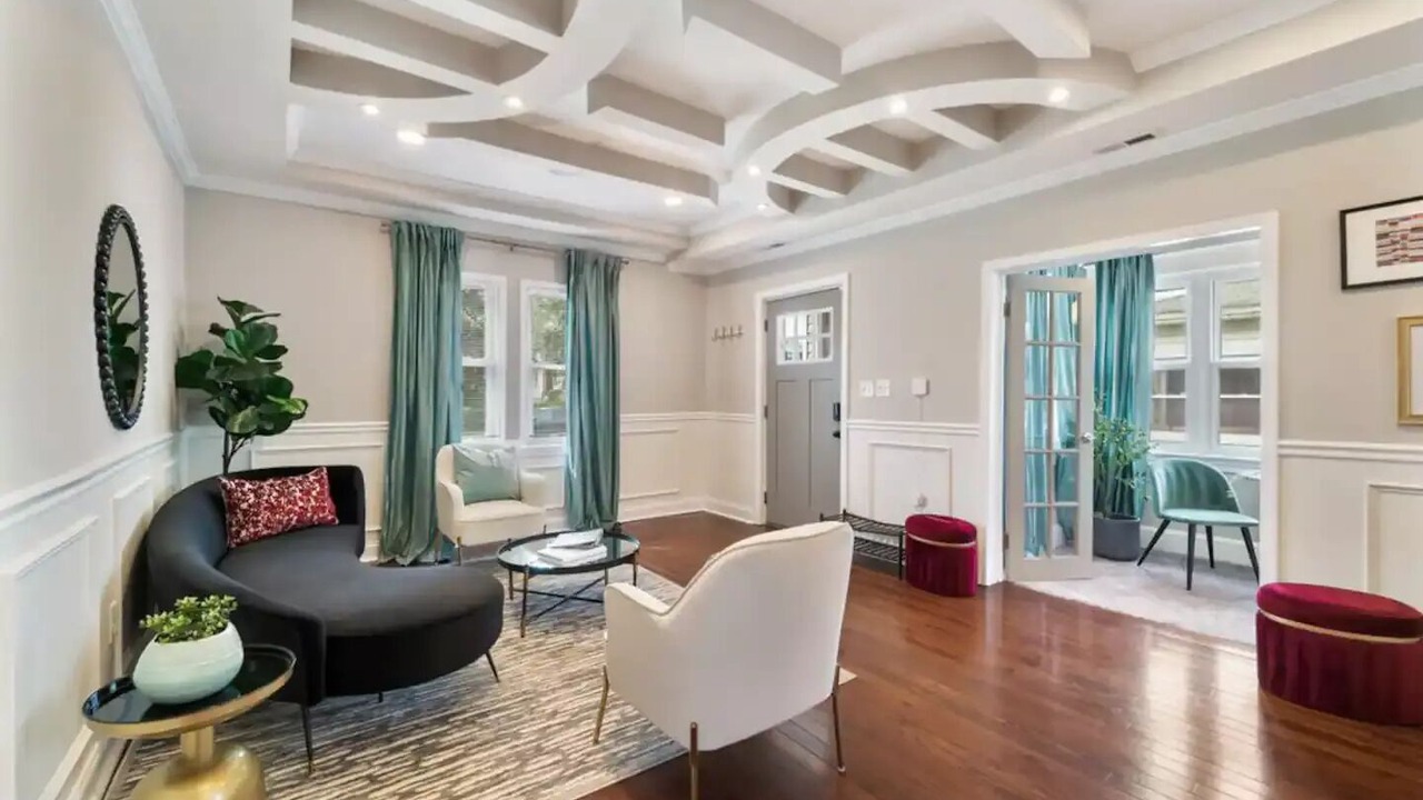 Photo of Livingroom in Woodmere
