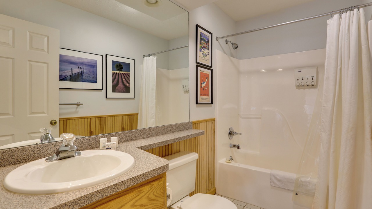 Photo of Bathroom in Tannersville