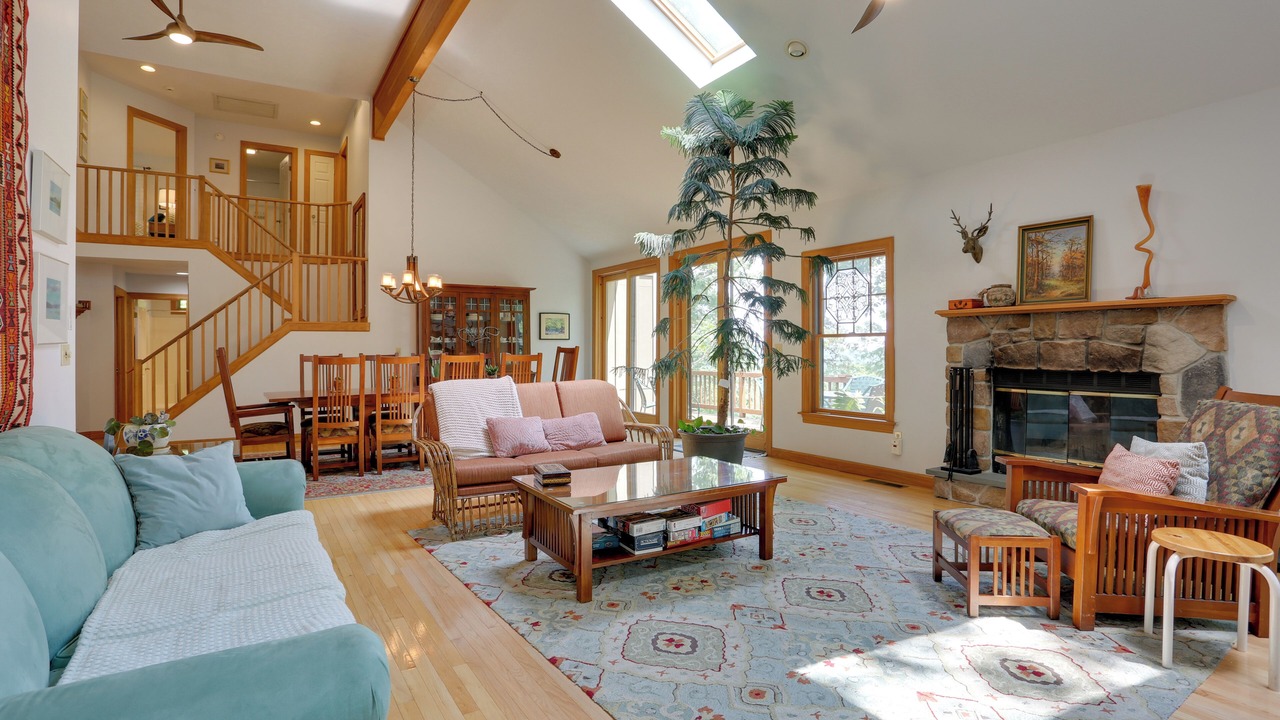 Photo of Livingroom in Tannersville