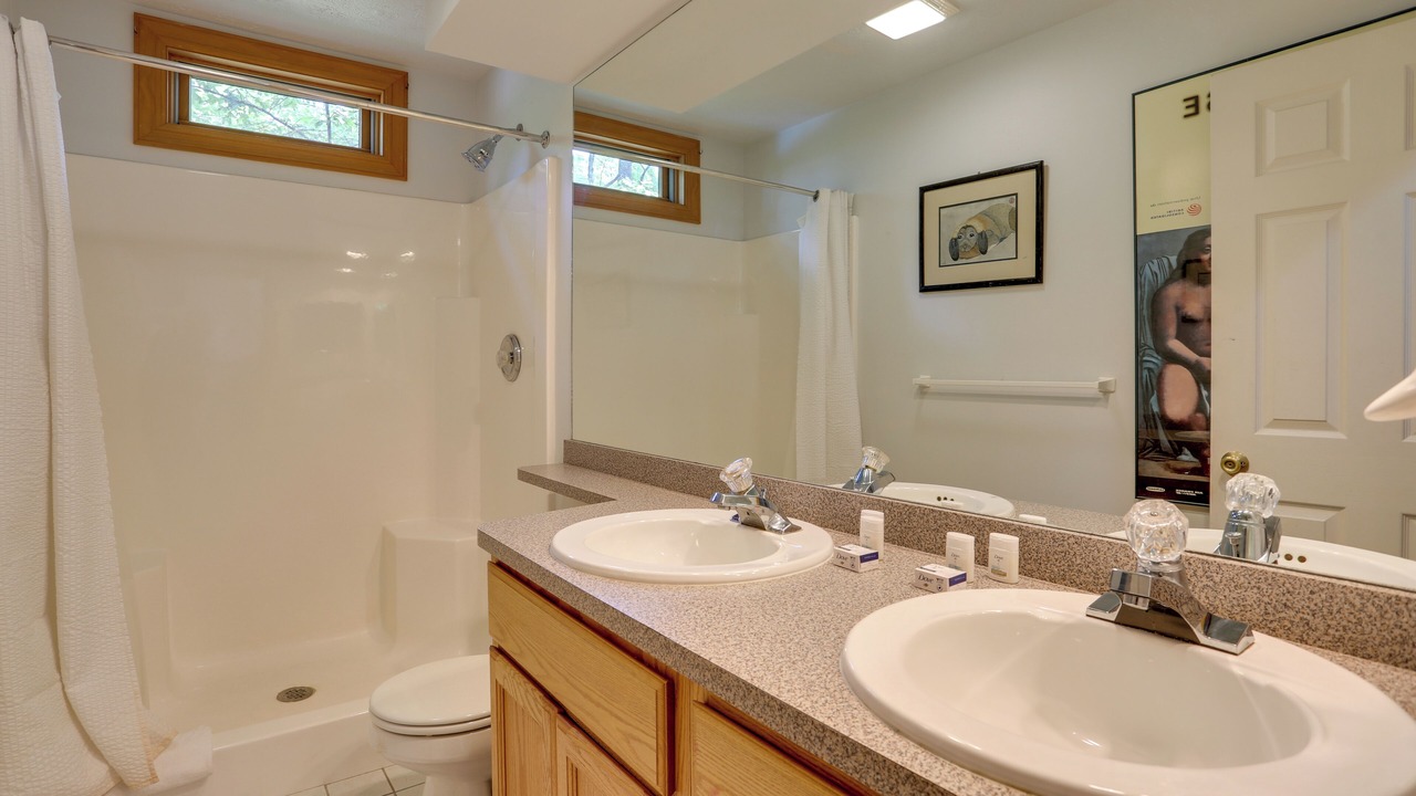 Photo of Bathroom in Tannersville