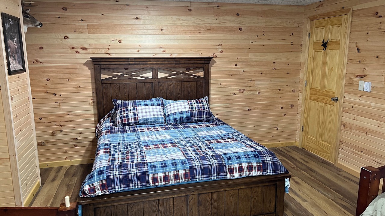 Photo of Bedroom in Driftwood
