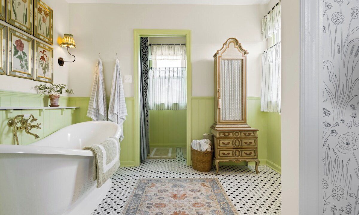 Photo of Bathroom in Washington