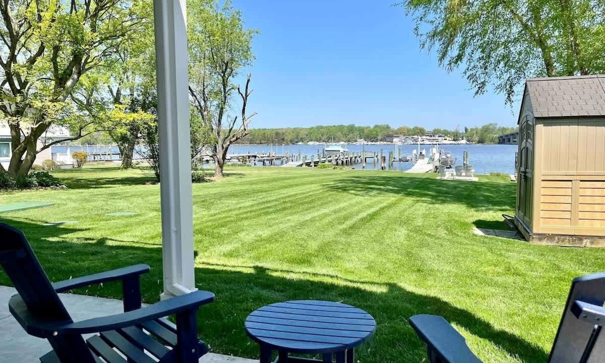 Photo of Patio Balcony in Edgewater
