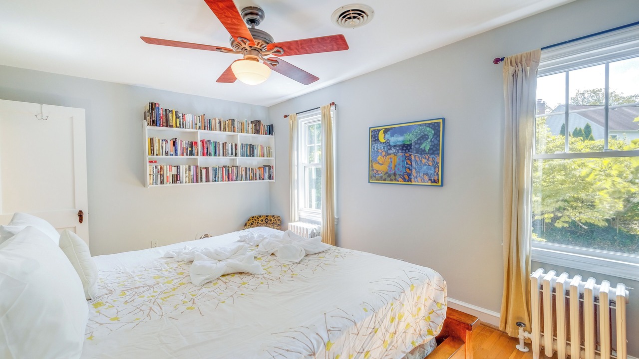 Photo of Bedroom in Silver Spring