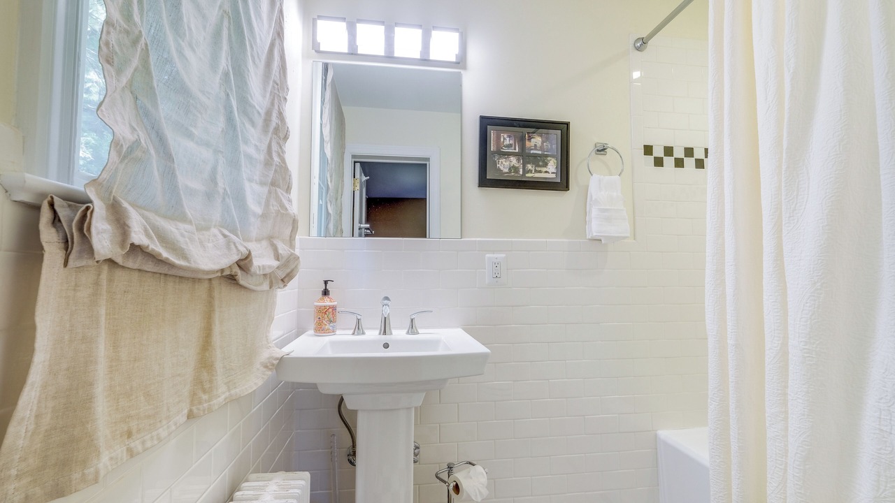 Photo of Bathroom in Silver Spring