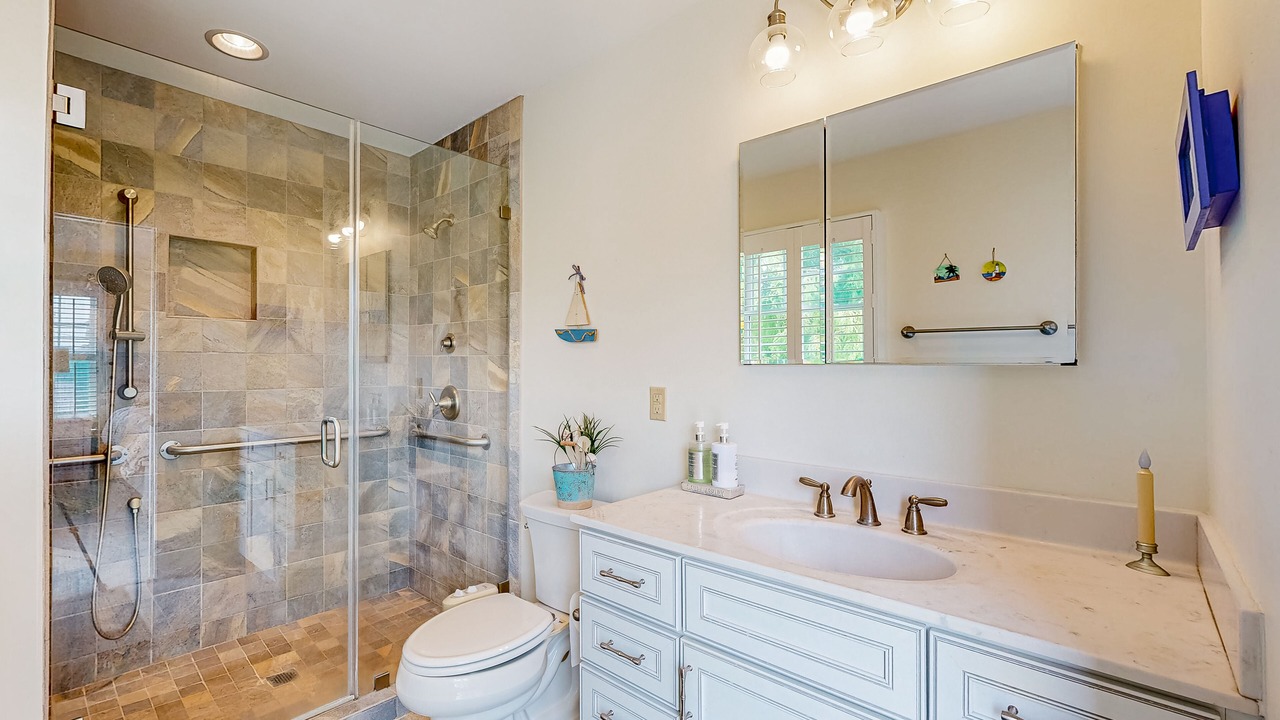 Photo of Bathroom in Keen-Wik On the Bay