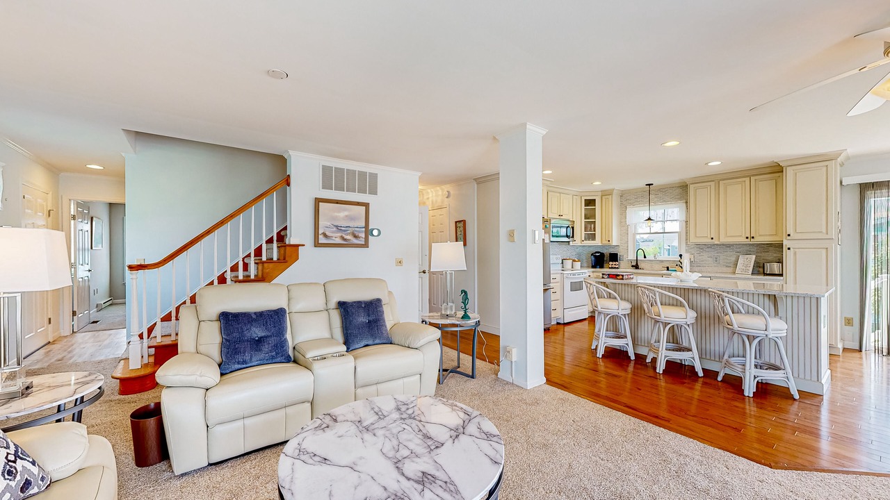 Photo of Livingroom in Keen-Wik On the Bay