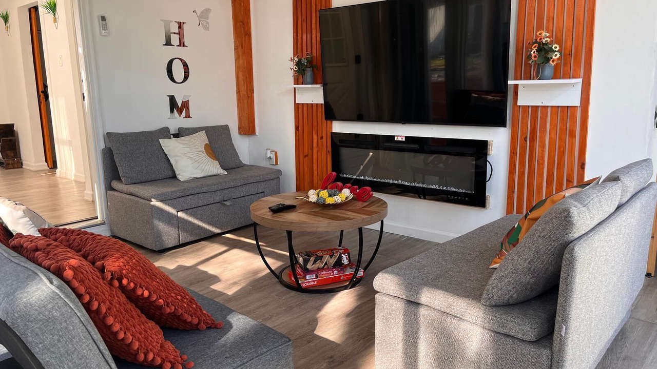 Photo of Livingroom in Glen Burnie
