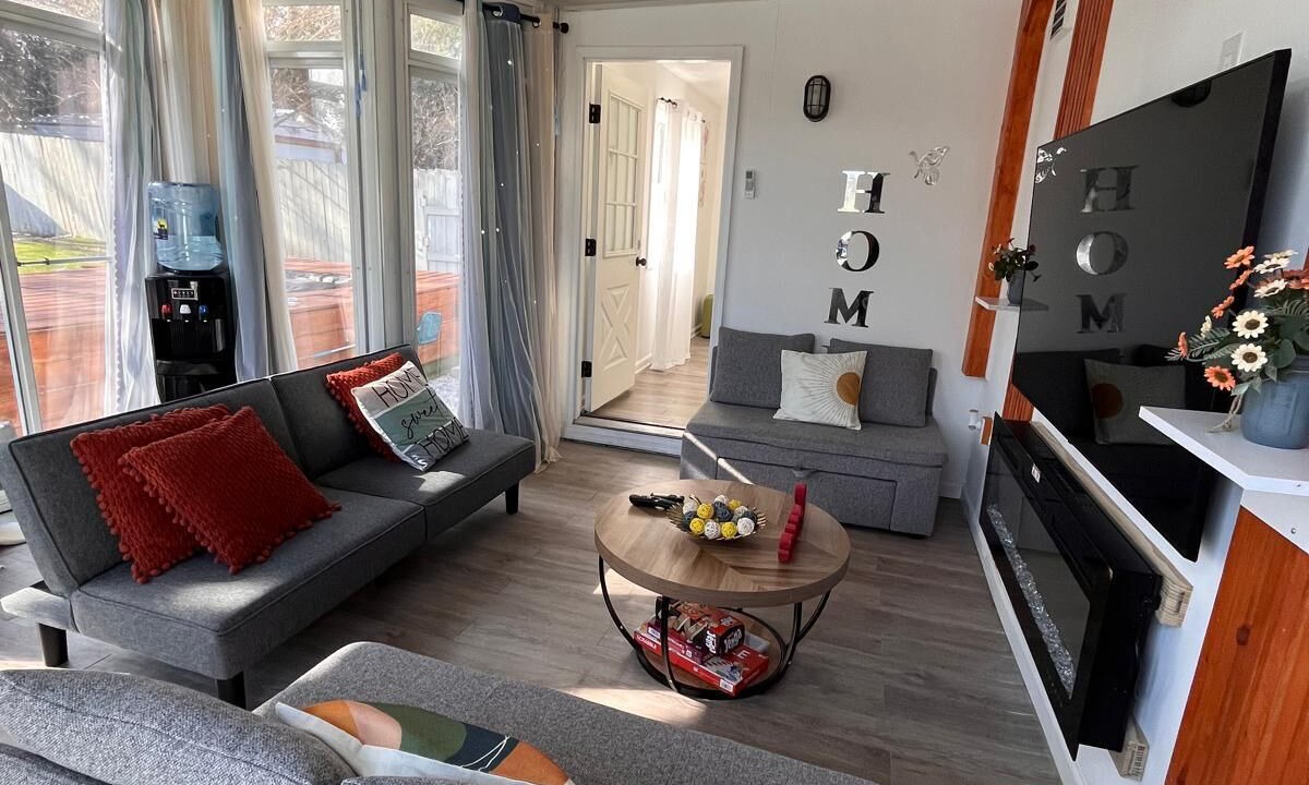 Photo of Livingroom in Glen Burnie