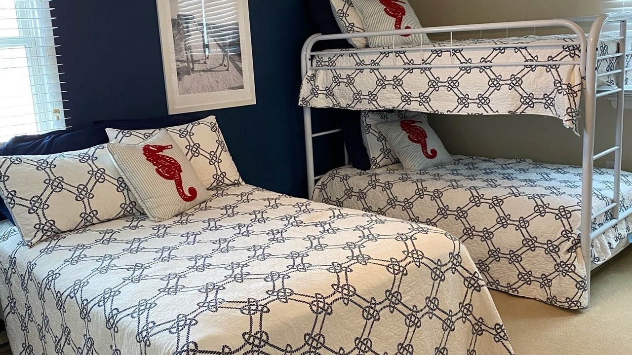 Photo of Bedroom in Avalon
