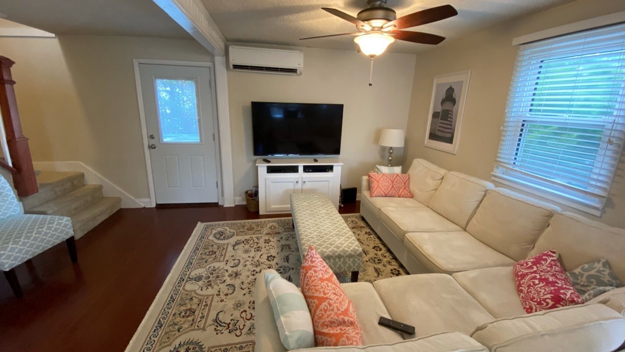 Photo of Livingroom in Avalon