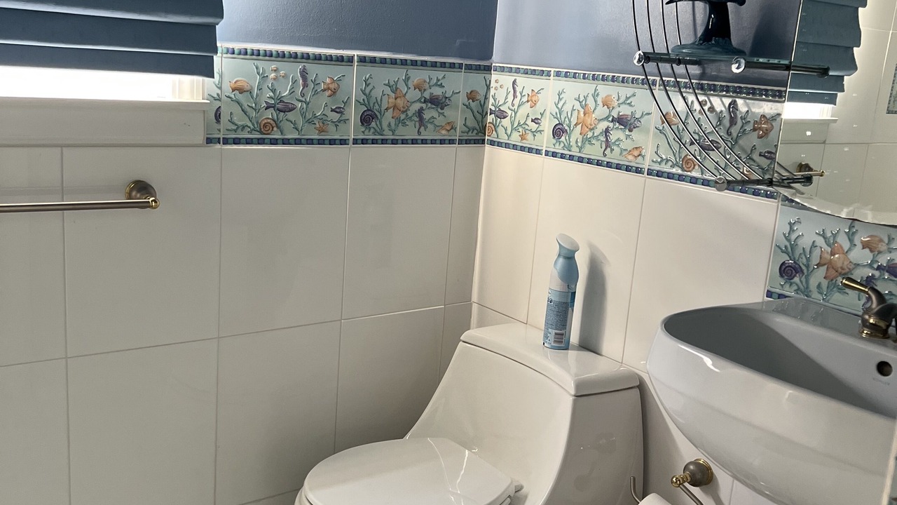 Photo of Bathroom in Beach Haven West