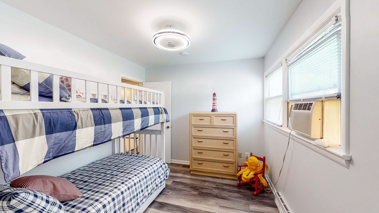 Photo of Bedroom in Shady Side