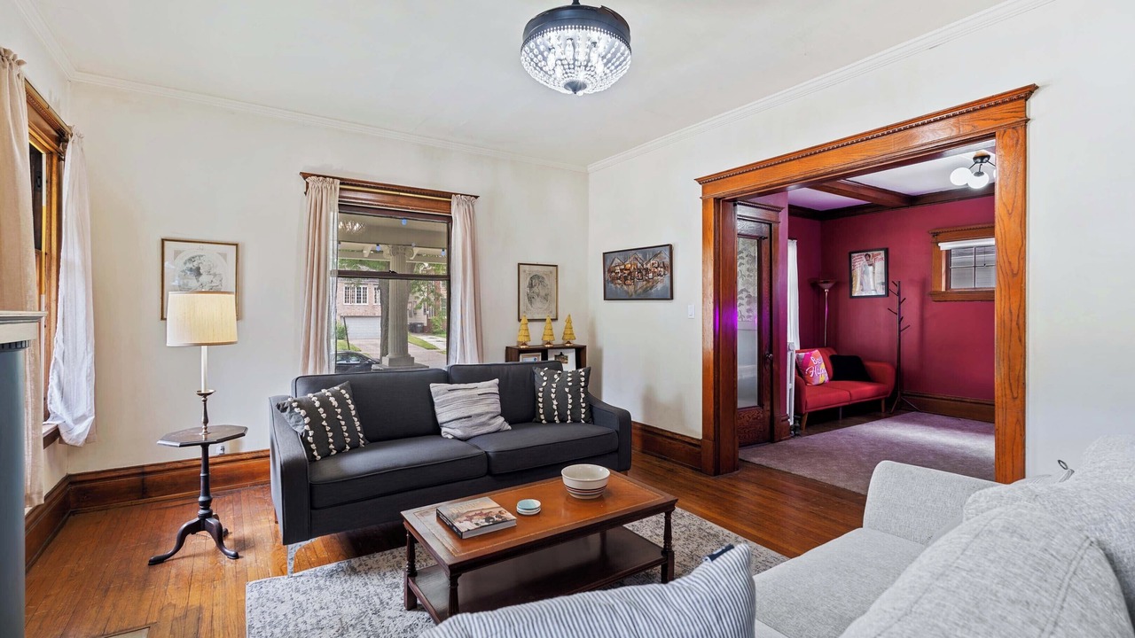 Photo of Livingroom in Downtown Toledo