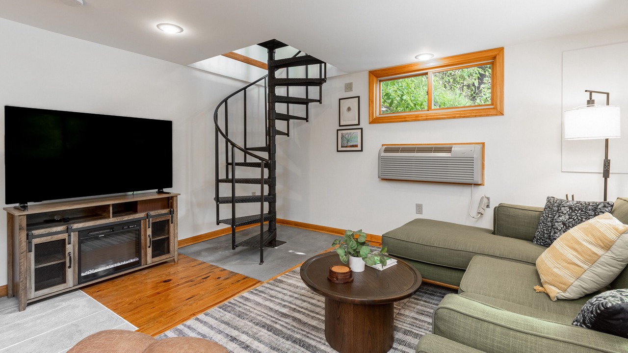 Photo of Livingroom in Bellefonte